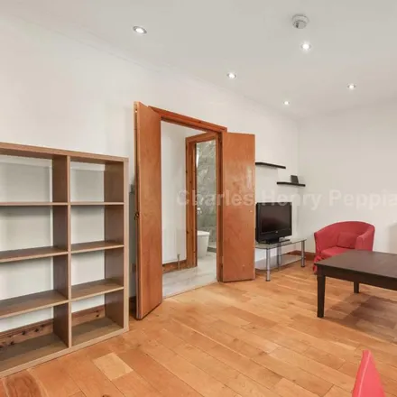 Image 4 - The Globe, 47 Lisson Grove, London, NW1 6LF, United Kingdom - Apartment for rent