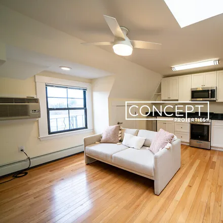 Rent this 1 bed apartment on 219 Commonwealth Ave