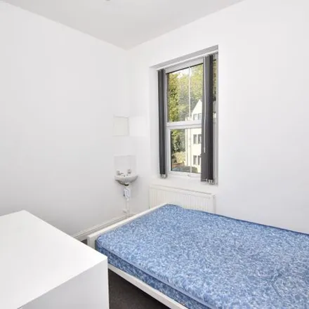 Rent this 4 bed apartment on Manchester Road in Cowlersley, HD4 5BY