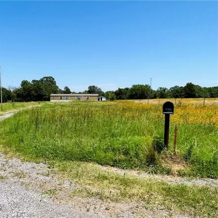 Image 4 - 1 East Smith Avenue, North McAlester, McAlester, OK 74501, USA - House for sale