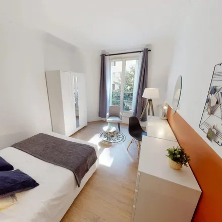 Rent this 3 bed room on 11 Avenue de Versailles in 75016 Paris, France