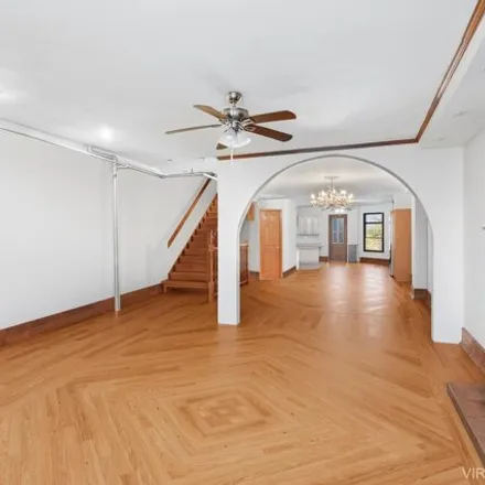 Image 5 - 207 West 122nd Street, New York, NY 10027, USA - Townhouse for sale