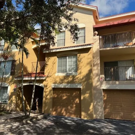 Rent this 3 bed condo on unnamed road in West Palm Beach, FL 33049