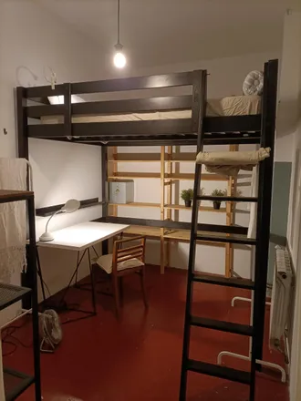 Rent this 7 bed room on Carrer de Pallars in 101-103, 08018 Barcelona