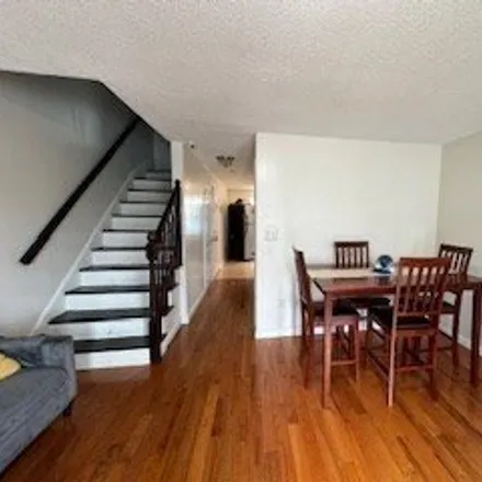 Image 3 - 312 Water Street, Lawrence, MA 01840, USA - Townhouse for sale