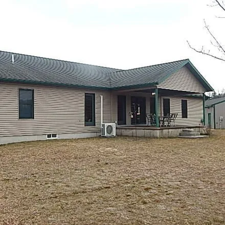 Image 6 - West Chauvez Road, Riverton Township, MI 49431, USA - House for sale
