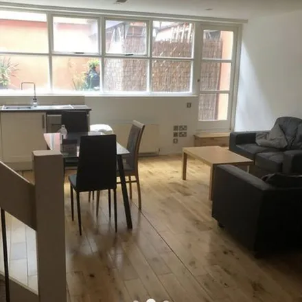Image 3 - Oldham Road, Manchester, M4 5EE, United Kingdom - Apartment for rent