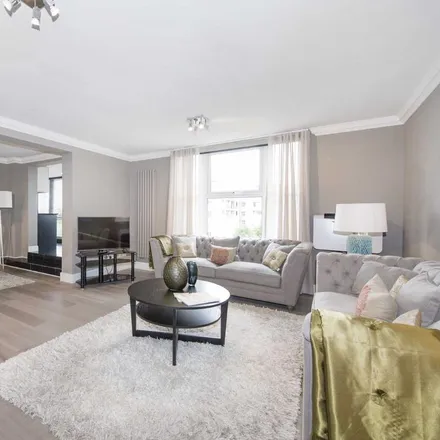 Rent this 3 bed apartment on Boydell Court in London, NW8 6NH