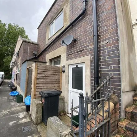 Rent this 4 bed apartment on 31 Sandbed Road in Bristol, BS2 9XJ