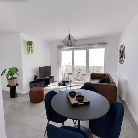 Rent this 3 bed apartment on 15 Avenue de Toulouse in 31320 Castanet-Tolosan, France