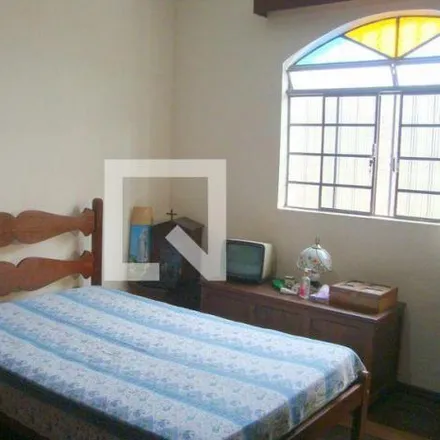 Buy this 3 bed house on Rua Nelson Lemos de Carvalho in Palmares, Belo Horizonte - MG