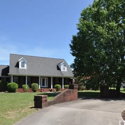 Buy this 4 bed house on 34 Wyndy Brook Lane in Benton, KY 42025