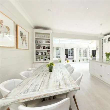 Image 3 - Hail & Ride Querrin Street, Byam Street, London, SW6 2RB, United Kingdom - Townhouse for sale