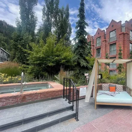 Rent this 2 bed condo on Aspen