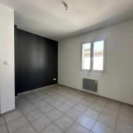 Image 8 - 489 Rue de la République, 30600 Vauvert, France - Apartment for rent