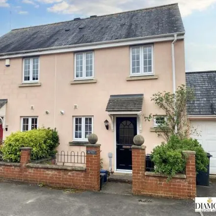 Buy this 2 bed duplex on St Johns Close in Chettiscombe, EX16 6XD