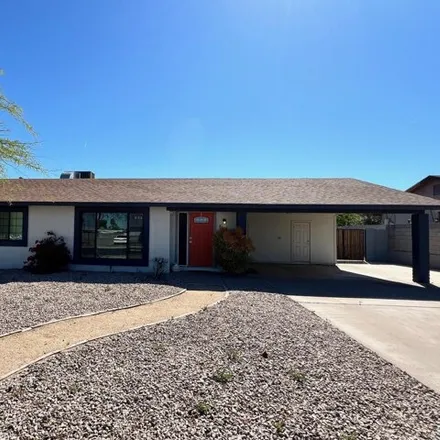 Rent this 3 bed house on 8623 South 17th Way in Phoenix, AZ 85042