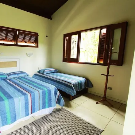 Rent this 5 bed house on Modesti Imóveis Praia de Juquehy in Rua Benedito Izidoro de Moraes 365, Juqueí