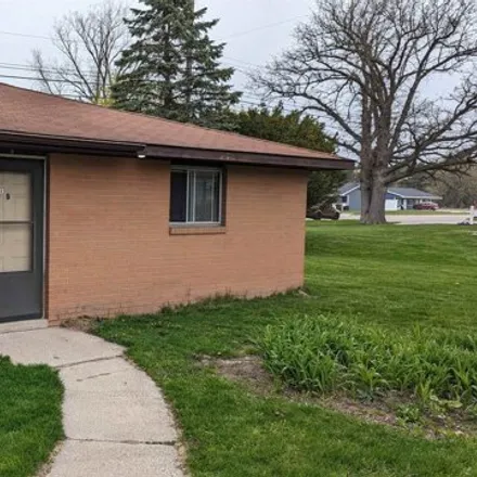 Rent this 2 bed house on 3904 Bay City Road in Golden, Midland