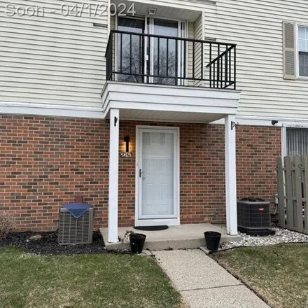 Image 3 - 24686 Spring Lane, Harrison Township, MI 48045, USA - Condo for sale