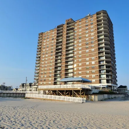 Buy this 2 bed condo on Downbeach Express in Egg Harbor Township, NJ 08225