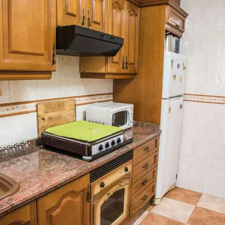 Image 9 - Carrer de Campoamor, 46021 Valencia, Spain - Apartment for rent