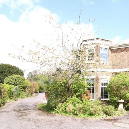 Rent this 2 bed house on Heathfield Cottage in Bepton Road, Midhurst