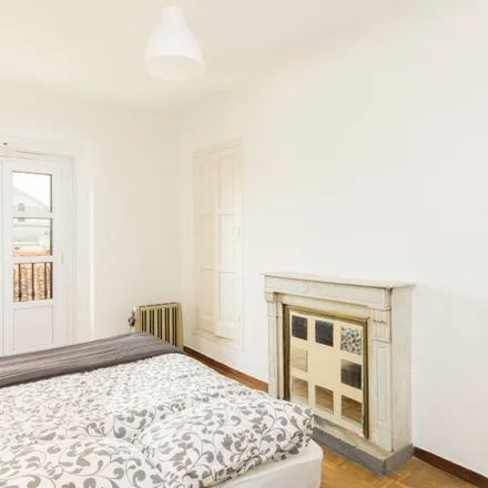 Rent this 9 bed room on Madrid in Plaza de Herradores, 10