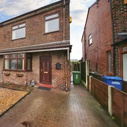 Buy this 3 bed duplex on Saint Thomas Church of England Primary School in Hodnet Drive, Ashton-in-Makerfield