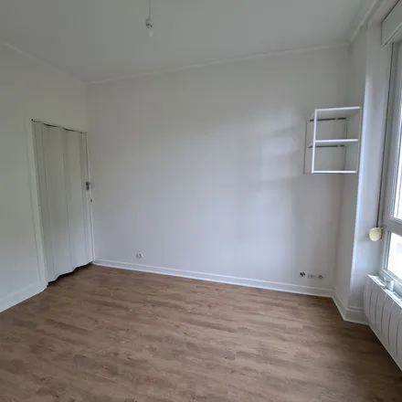 Image 2 - 15 Rue Saint-Jean, 54100 Nancy, France - Apartment for rent