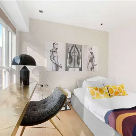 Rent this 3 bed apartment on The Edgar Wallace in 40 Essex Street, South Bank
