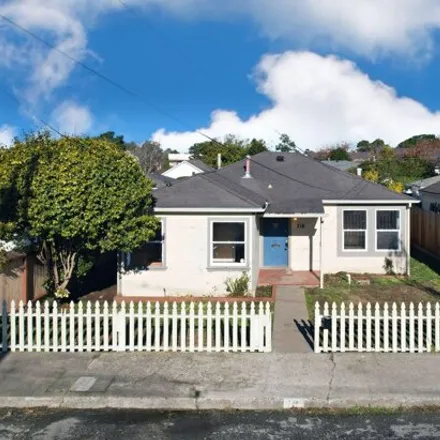 Buy this 2 bed house on unnamed road in Eureka, CA 95534