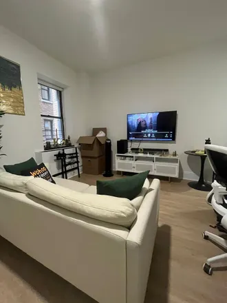 Image 3 - 349 West 30th Street, New York, NY 10001, USA - Room for rent