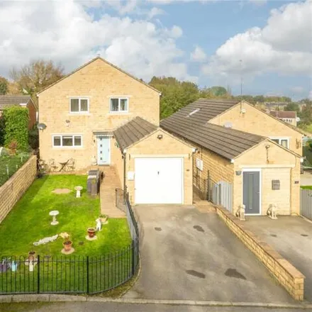 Buy this 4 bed house on The Co-operative Food in The Town, Thornhill