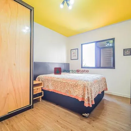 Buy this 2 bed apartment on Avenida Vinte e Seis de Março in Centro, Barueri - SP