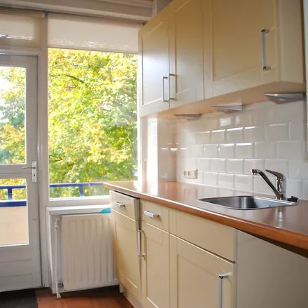 Image 1 - Vondellaan 274, 9721 LM Groningen, Netherlands - Apartment for rent