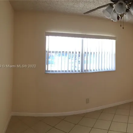 Image 6 - Posh French Cleaners, Southwest Natura Boulevard, Carver Heights, Deerfield Beach, FL 33441, USA - Condo for rent