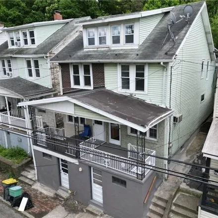 Buy this 3 bed house on 435 Nichols St in Pottsville, Pennsylvania