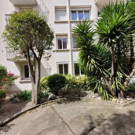 Rent this 4 bed apartment on 20 Rue Jean Rostand in 34500 Béziers, France