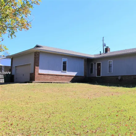 Buy this 3 bed house on 302 East Date Street in Russellville, AR 72802