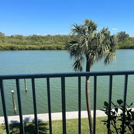 Image 9 - Gulf Boulevard & 183rd Terrace Drive, Gulf Boulevard, Redington Shores, Pinellas County, FL 33776, USA - Condo for rent