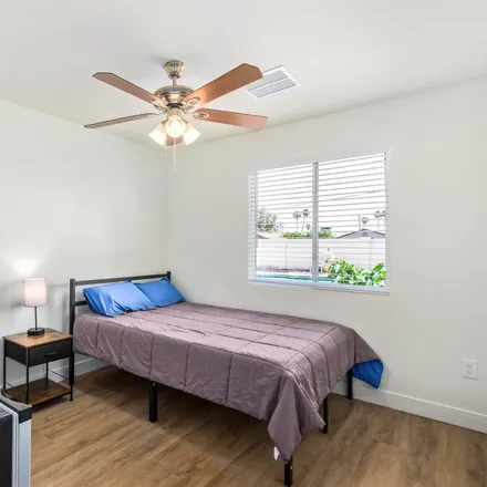 Rent this 1 bed room on Phoenix