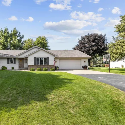 Buy this 3 bed house on Greenridge Drive in Greenville, Outagamie County