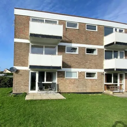 Image 2 - Ty Meirion, Corbett Avenue, Tywyn, LL36 0DF, United Kingdom - Apartment for sale