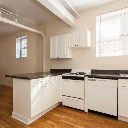 Rent this 1 bed apartment on 1101 West Wellington Avenue