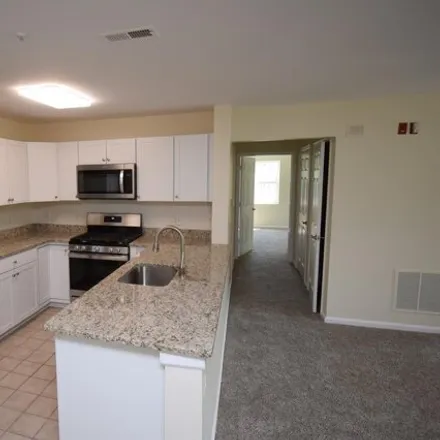 Image 3 - 400 Plumbridge Court, Lutherville, Mays Chapel North, MD 21093, USA - Condo for sale