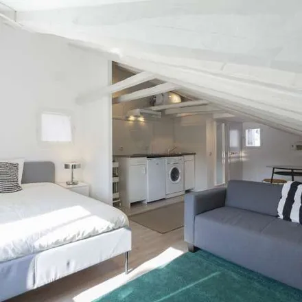 Rent this 1 bed apartment on Hotel Catalonia Las Cortes in Calle del Prado, 6