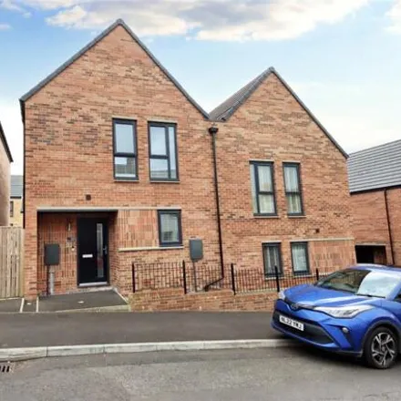 Buy this 2 bed duplex on Westminster Street in Gateshead, NE8 4QE