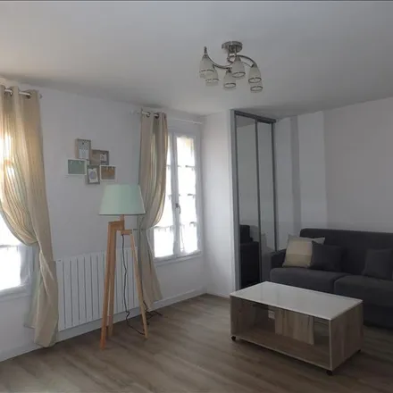 Rent this 1 bed apartment on 36 bis Rue de Bernage in 03000 Moulins, France
