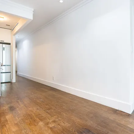 Rent this 3 bed apartment on 63 3rd Place in New York, NY 11231
